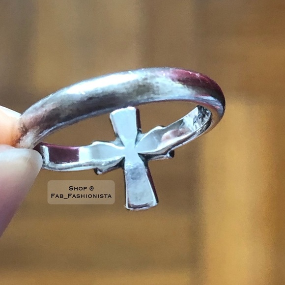 James Avery Retired St Teresa Cross Ring size 6 - Picture 6 of 9